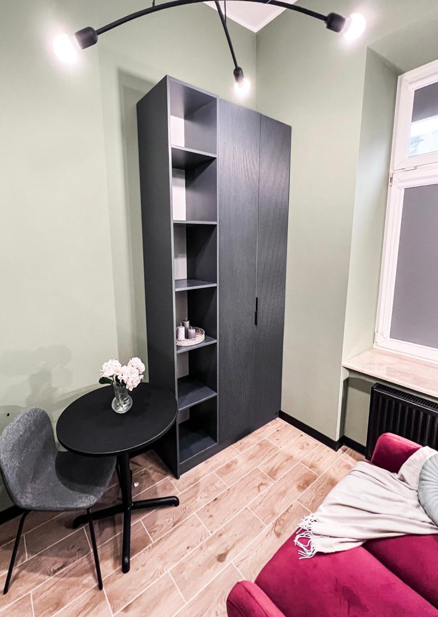 Apartment Boogie Small 5 *